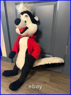 1970s Warner Bros Pepé Le Pew 33 Store Display Plush City Star Canada Rare