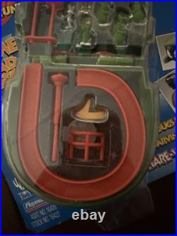 1997 Looney Tunes ACME Head Cases Marvin The Martian Mini Playset RARE MOC