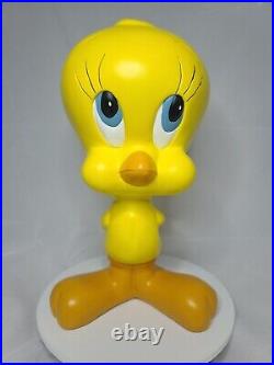 1997 Warner Bros Looney Tunes 11inch Tweety Bird Statue Rare