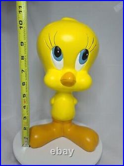 1997 Warner Bros Looney Tunes 11inch Tweety Bird Statue Rare