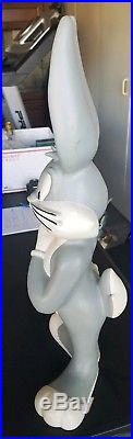 1998 Warner Bros Large Bugs Bunny Statue-RARE Excellent Condition 26 Tall LARGE