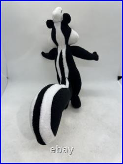2005 Vintage SUPER RARE HAPPYLAND Pepe Le Pew 10 Plush Looney Tunes Warner Bros