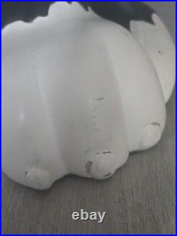 23 Sylvester and Tweety Bird Statue- 1999- Looney Tunes- Warner Bros. Rare