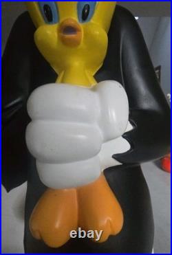 23 Sylvester and Tweety Bird Statue- 1999- Looney Tunes- Warner Bros. Rare