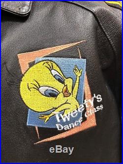 Classic Looney Tunes RARE 1998 Tweety Bird Dance Class Leather Jacket Large