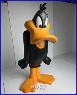 DAFFY DUCK Statue 23 Angry Very Rare Early Version from 1996 Warner Bros Store