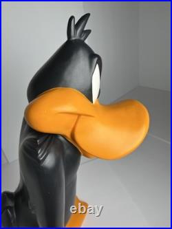 DAFFY DUCK Statue 23 Angry Very Rare Early Version from 1996 Warner Bros Store