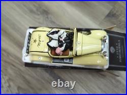 ERTL 1930 FORD MODEL A ROADSTER WARNER BROS. PEPE LE PEW DIECAST CAR NIB Rare