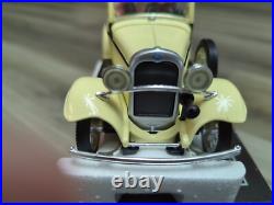 ERTL 1930 FORD MODEL A ROADSTER WARNER BROS. PEPE LE PEW DIECAST CAR NIB Rare