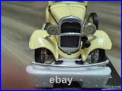 ERTL 1930 FORD MODEL A ROADSTER WARNER BROS. PEPE LE PEW DIECAST CAR NIB Rare