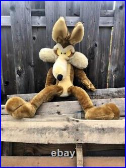 EXTREMELY RARE Wile E. Coyote 40 Plush by Trudi Warner Bros 2000