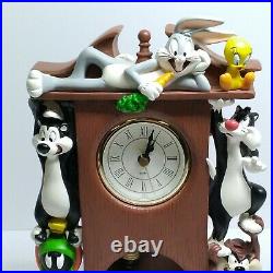 Extremely Rare 1999 Warner Bros Studio Store Looney Tunes Grandfather Clock