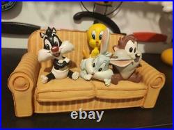 Extremely Rare! Looney Tunes Babies Taz Sylvester Tweety Bugs on Bench Statue