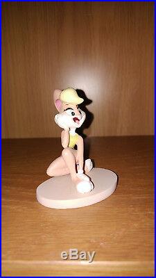 Extremely Rare! Looney Tunes Bugs Bunny Lola Sitting Small Figurine Statue