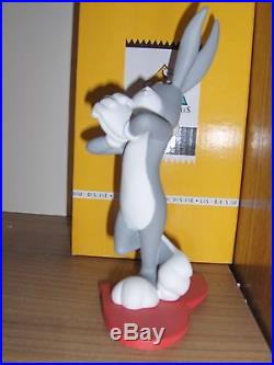 Extremely Rare! Looney Tunes Bugs Bunny Victory Demons & Merveilles Statue