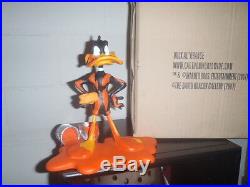 Extremely Rare! Looney Tunes Daffy Duck Covered in Paint Figurine Statue