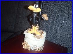 Extremely Rare! Looney Tunes Daffy Duck Found Treasure Table Lamp Statue