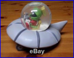 Extremely Rare! Looney Tunes Marvin the Martian Flying His UFO Fig Globe Statue