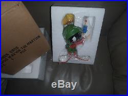 Extremely Rare! Looney Tunes Marvin the Martian with Lasergun Figurine Statue