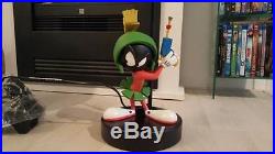 Extremely Rare! Looney Tunes Marvin the Martian with Lasergun Statue Lamp
