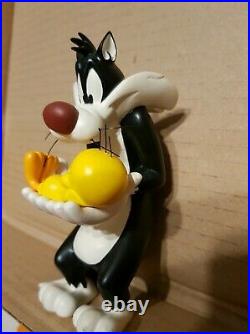 Extremely Rare! Looney Tunes Sylvester Cuddling Tweety Demons Merveilles Statue