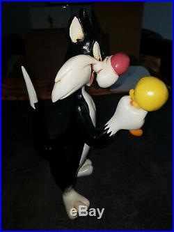 Extremely Rare! Looney Tunes Sylvester Holding Tweety Big Figurine Statue