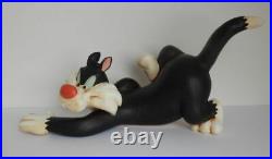 Extremely Rare! Looney Tunes Sylvester Hunting For Tweety Old Figurine Statue