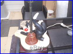 Extremely Rare! Looney Tunes Sylvester Hunting Tweety Lantarn Lamp Old Statue