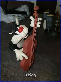 Extremely Rare! Looney Tunes Sylvester Playing The Bass Leblon Delienne Statue