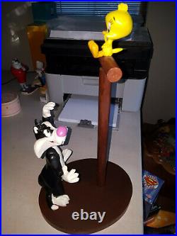Extremely Rare! Looney Tunes Sylvester Trying to Catch Tweety Figurine Statue