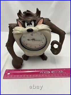 Extremely Rare! Looney Tunes Taz Tasmanian Devil Table Clock Figurine Statue