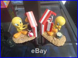 Extremely Rare! Looney Tunes Tweety on the Beach Figurine Bookends Statue Set