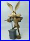 Extremely_Rare_Looney_Tunes_Wile_E_Coyote_Leblon_Delienne_LE_of_7000_Fig_Statue_01_ghm