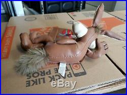 Extremely Rare! Looney Tunes Wile E Coyote Road Runner TV Remote Control Holder