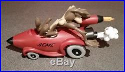 Extremely Rare! Looney Tunes Wile E Coyote in Rocket Car Figurine Statue