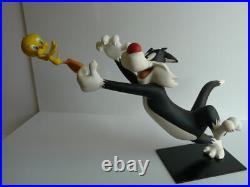 Extremely Rare! Sylvester Snatching Tweety in Mid Air Leblon Delienne Big Statue