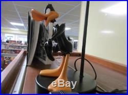 Extremely Rare! Warner Bros Looney Tunes Daffy Duck Giant Table Lamp Statue