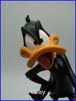 Extremely Rare! Warner Bros Looney Tunes Daffy Duck RUTTEN Table Lamp Statue NEW