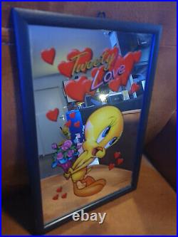Extremely Rare! Warner Bros Looney Tunes Tweety in Love Figurine Mirror