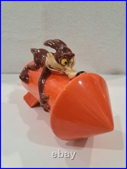 Extremely Rare Wile E Coyote On Rocket Ceramic Bank Looney Tunes Warner Brothers