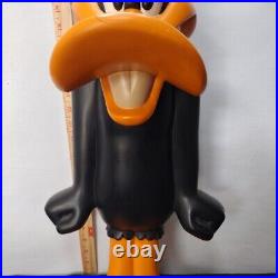 Extremely rare! 23 1996 Vintage Daffy Duck statue. Warner Bros Studio Store