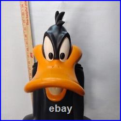 Extremely rare! 23 1996 Vintage Daffy Duck statue. Warner Bros Studio Store