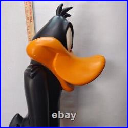 Extremely rare! 23 1996 Vintage Daffy Duck statue. Warner Bros Studio Store