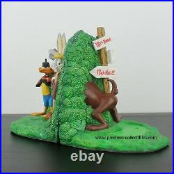 Extremely rare! Tasmanian Devil, Daffy Duck and Bugs Bunny bookends. Warner Bros