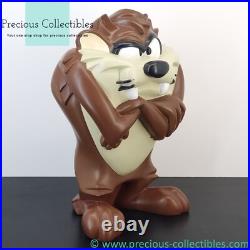 Extremely rare! Vintage Tasmanian Devil statue. Warner Bros Studio Store Extremely rare! Vintage Tasmanian Devil statue. Warner Bros Studio Store