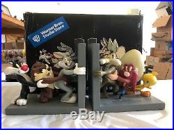 Looney Tunes Classic Character Bookends Rare Collectible New out of Box