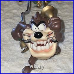 Looney Tunes Laughing All The Way Sleigh Figurine Rare Collectible 574/1200 Vtg