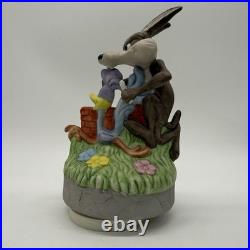 Looney Tunes Wile E. Coyote & Road Runner Ceramic Figure Music 1979 Rare VTG