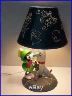 MARVIN THE MARTIAN Lamp Warner Bros. Store Exclusive. VERY RARE. Works