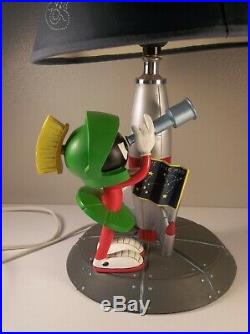 MARVIN THE MARTIAN Lamp Warner Bros. Store Exclusive. VERY RARE. Works